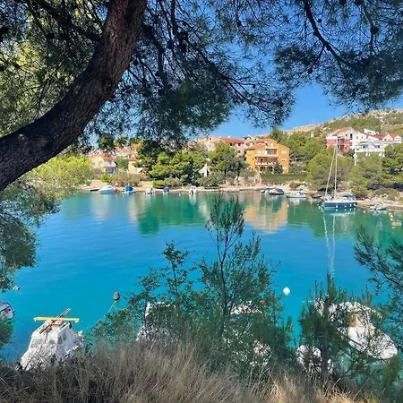 Red Hill House - Stunning 3-story Tatil Evi