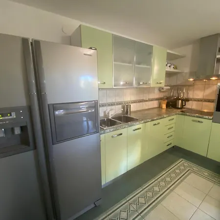 Red Hill House - Stunning 3-story